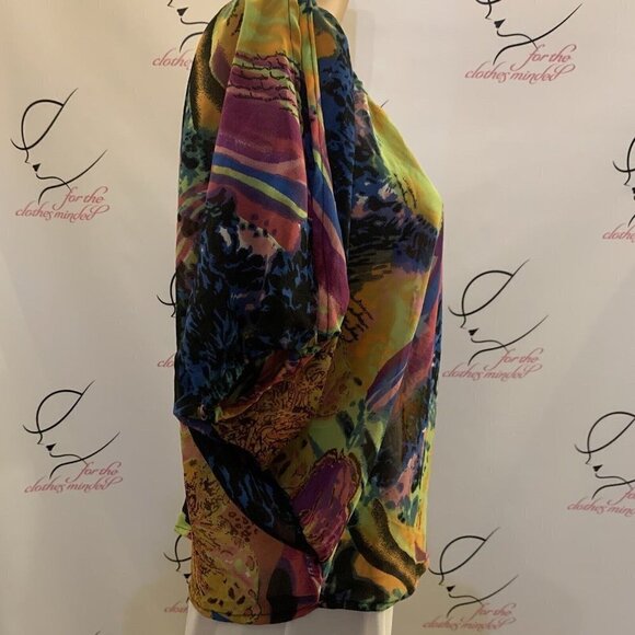 Fashion Web. Size Medium. Cold Shoulder. Pullover Oversized Chiffon Top. B80 - Picture 3 of 5